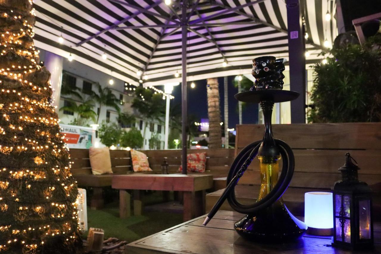 The Claremont Hotel Miami Beach Exteriör bild